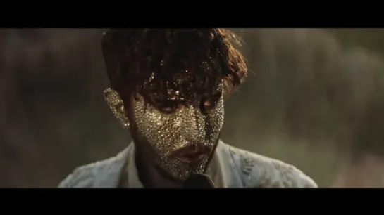 Oscar And The Wolf | Breathing | Official Music Video