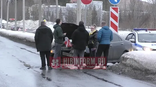 После аварии в Апатитах в больницу госпитализирован ребёнок