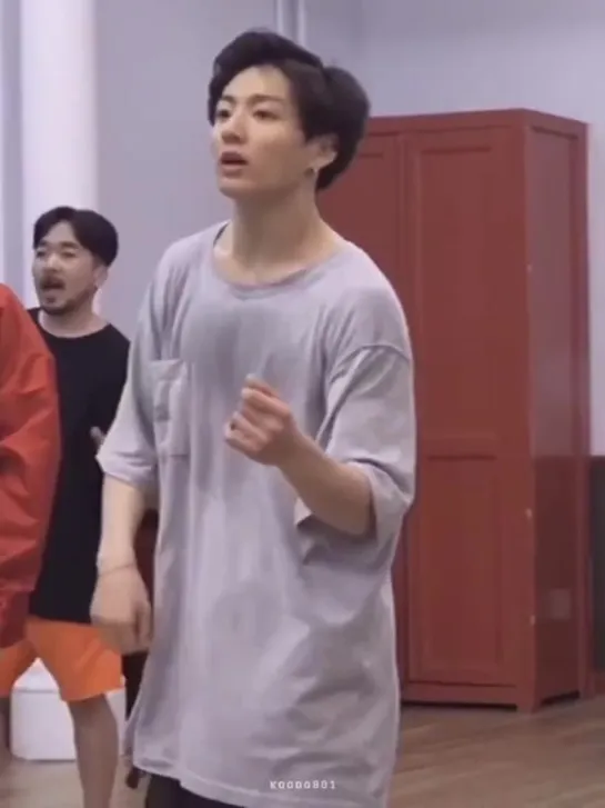 Sweaty Jungkook rehearsing Dimple?! This is ILLEGAL 🥵🥵🥵