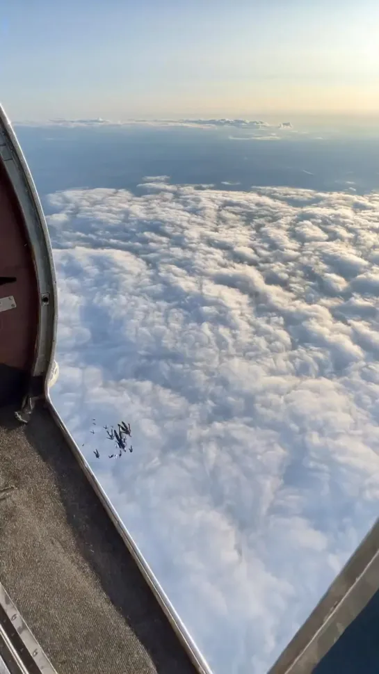 Video by SKYDIVE TECHNOLOGY ™