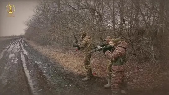 Наши герои с передовой поздравили женщин в преддверии их праздника.