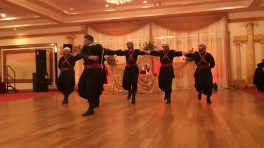 Palestinian Dabkeh Dearborn,MI فرقة تراب بلادي دبكة فلسطنية.mp4