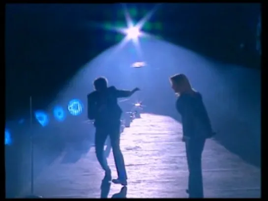 Johnny Hallyday et Lara Fabian - Requiem Pour Un Fou