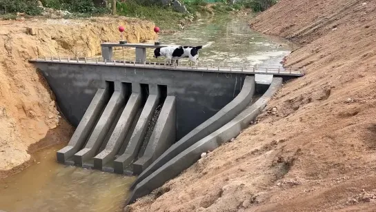 Строительство плотины