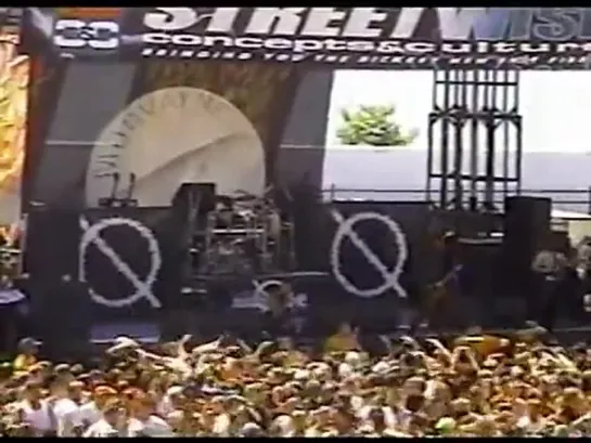 Mudvayne - Internal primates forever (Tweeter Waterfront Camden, NJ 2001-07-21 OZZFEST)