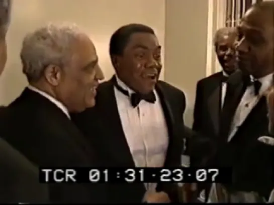 Michael Jackson - NAACP awards Backstage 1993 MJDHF exclusive