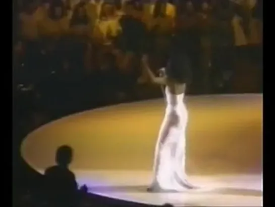 Michael Jackson on stage with Diana Ross @ LA Forum 1981