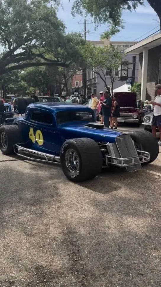 What a cool set up! And street legal! #sickcarsandtrucks #legendscars #cruisinthecoast