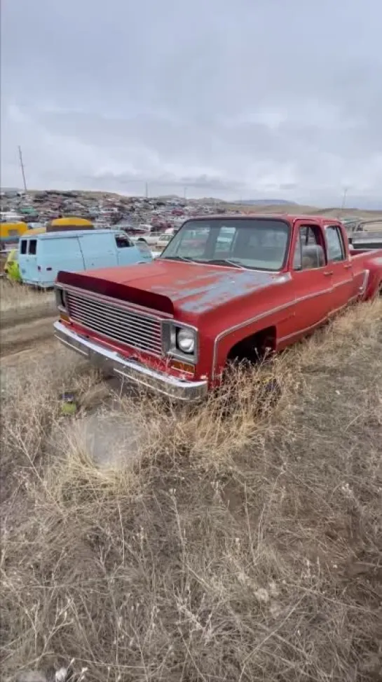 #junkyard #scrapyard #rust #rusty #patina