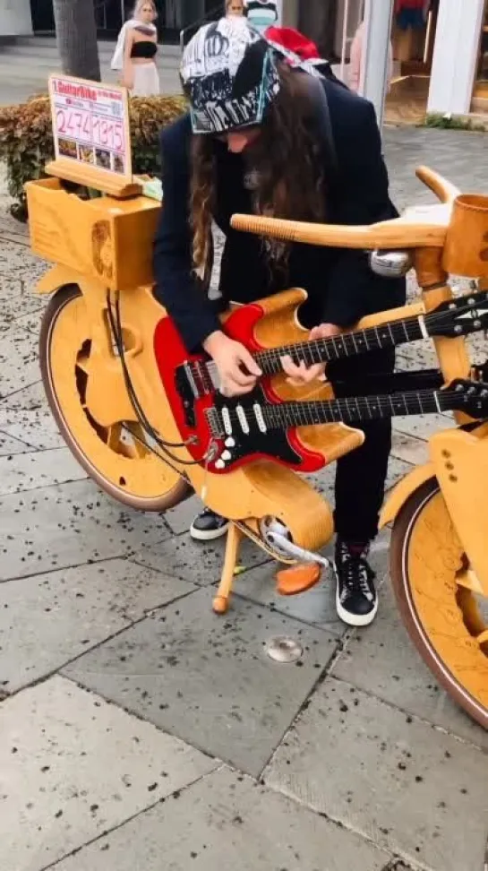 Guitar Bike!   
#guitarcollabs #guitar #guitarist #guitarplayer