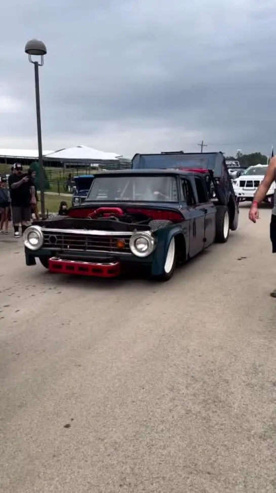 Dodge Camper Special - bagged with a hydraulic cab and bed   #sickcarsandtrucks #baggedtrucks #lonestarthrowdown