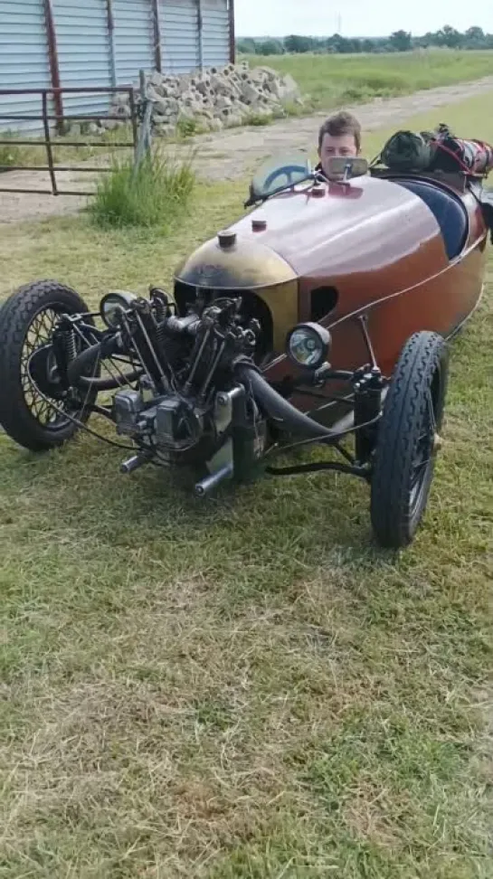 Morgan Three Wheeler race car 

#morgan #racecar #roadtrip #carlovers #racer #driver #steeringwheel #gearknob