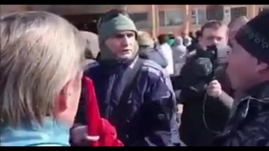 Падальщиков из "Левого Фронта" Удальцова выгнали с митинга в Волоколамске